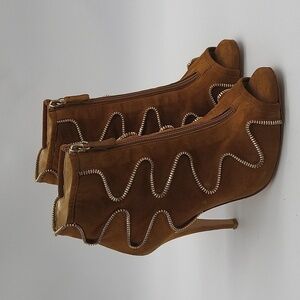 941- Bionda Castana Ankle Suede Boots Open Toe Made In Italy Size 6.5